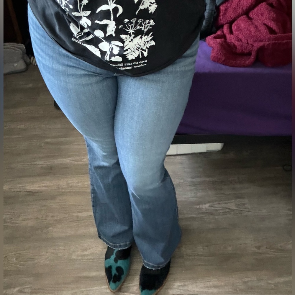 Wrangler Bespoke Lily Flare jeans 32x32